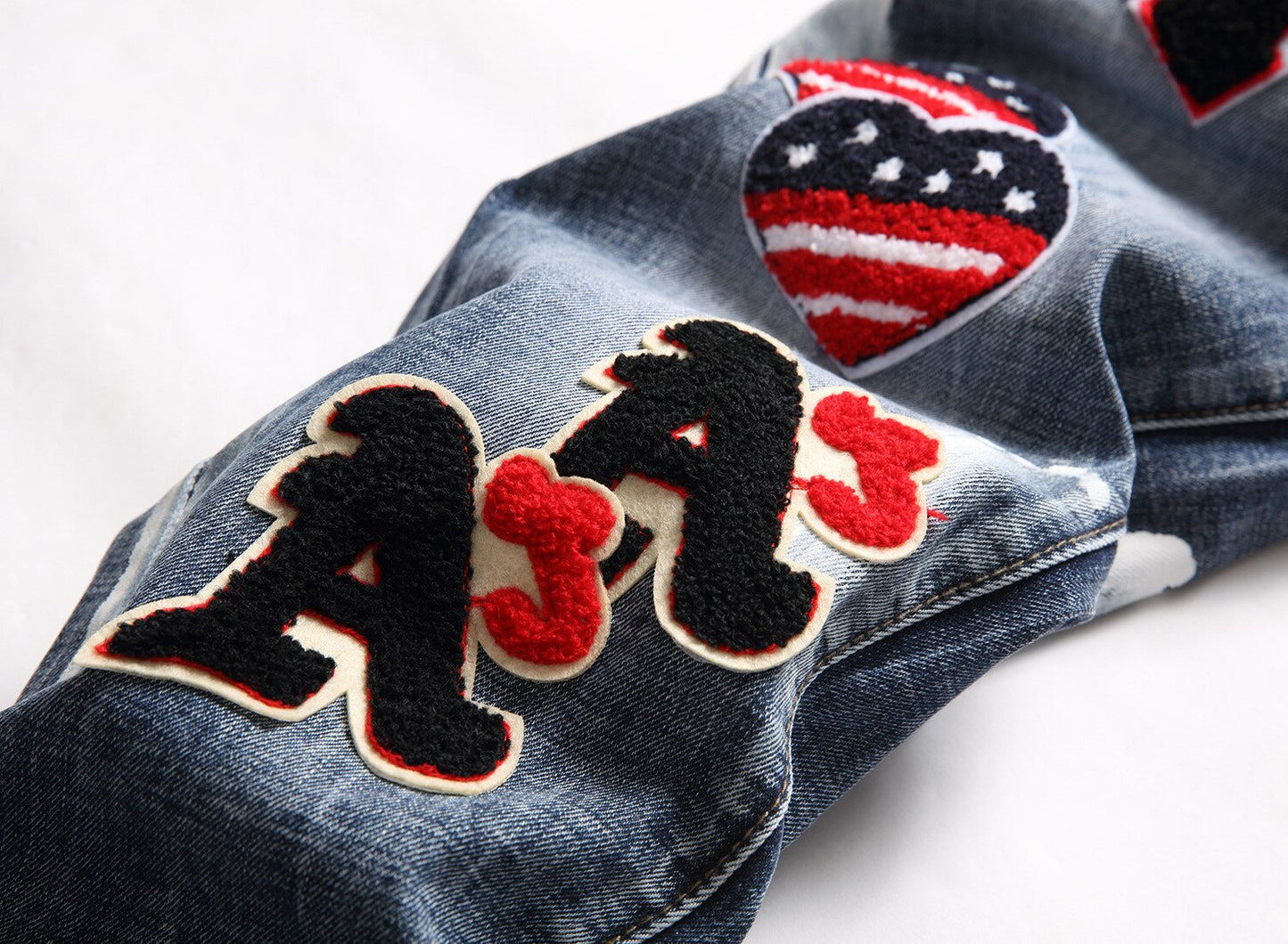 High Quality Men’s Stretch Slim Jeans,Light Luxury Skull Embroidery Decorating Jeans,White Oil Paint Stylish Sexy Street Jeans;