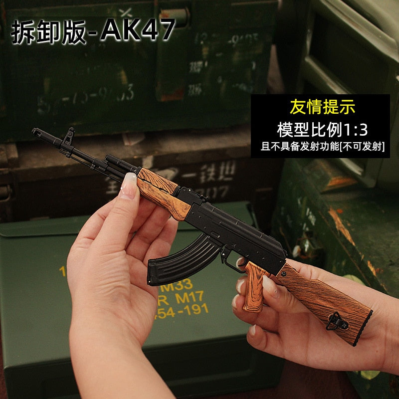 2023 1:3 Scale Glock G34 TTI Taran Tactical Alloy G17 AK47 Mini Pistol Keychain Toy Free Assembly Mini Gun Fidget Toy