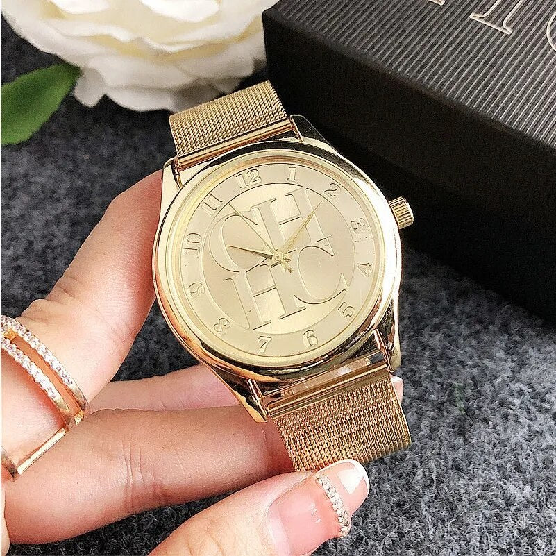 Fashion Women Luxury Diamond Watches Bracelet Ladies Quartz Watch Rose Gold Womens Wristwatch Shiny Crystal 2023