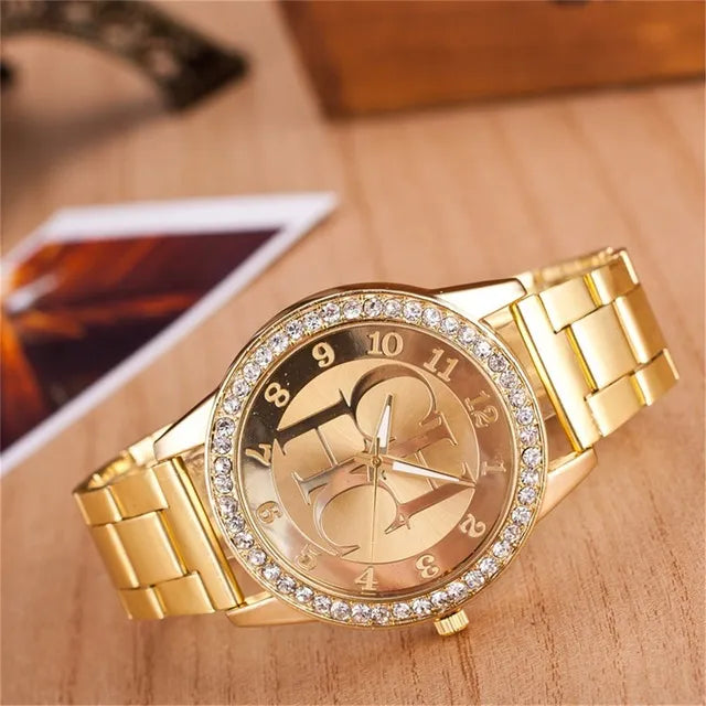 Fashion Women Luxury Diamond Watches Bracelet Ladies Quartz Watch Rose Gold Womens Wristwatch Shiny Crystal 2023