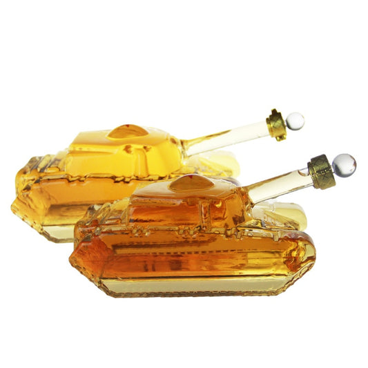 Tank Shaped Whiskey Bottle with Creative Ideas Whiskey Vodka Wine Bar Decoration